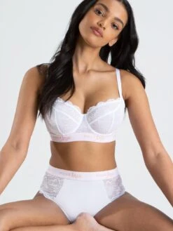 Pour Moi Logo High Leg Brief -Modish Muse 104E5 SQ4 0000000013 WHITE MDd