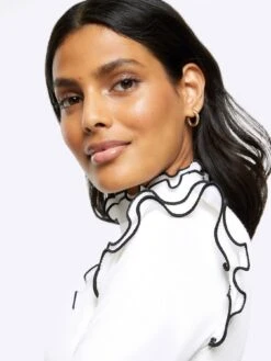 River Island Frill Detail Jumper -Modish Muse 1137D SQ4 0000000067 CREAM MDd