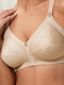Triumph Doreen Cotton Non Wired Bra - Nude -Modish Muse PEKF4 SQ4 0000000096 SKIN MDd