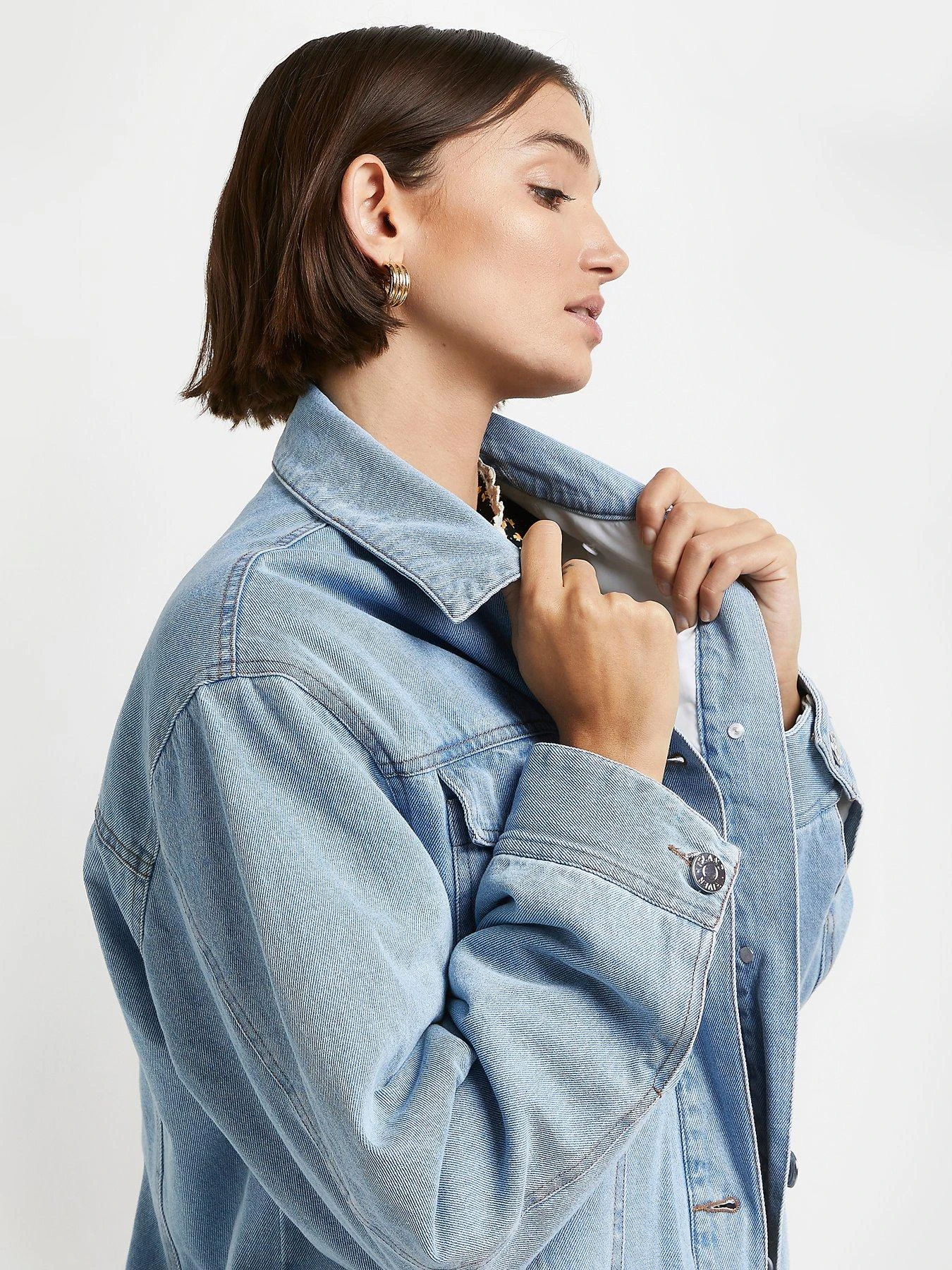 River Island Faux Fur Denim Trucker Jacket - Mid Denim 6 River Island Faux Fur Denim Trucker Jacket - Mid Denim - Image 4