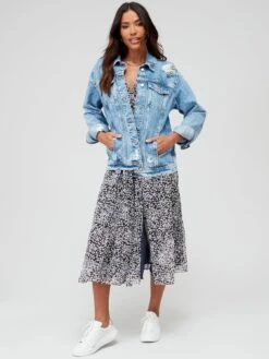 V By Very Relaxed Denim Jacket With Distressing - Mid Wash -Modish Muse VDMC9 SQ3 0000000265 MID WASH MDo