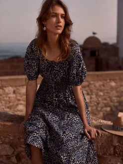 Mint Velvet Amelie Batik Print Midi Dress -Modish Muse VGJ5U SQ3 0000000020 BLUE MDo