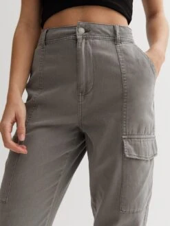 New Look Dark Grey Cotton Cuffed Cargo Trousers -Modish Muse VM9EQ SQ6 0000000070 DARK GREY MDd2