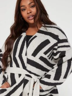 Only Curve Georgina Jacquard Belt Cardigan - Black -Modish Muse VMDCP SQ4 0000000004 BLACK MDd