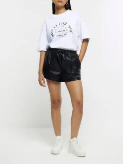 River Island Pu Elasticated Runner Short - Black -Modish Muse VNTNN SQ3 0000000004 BLACK MDo