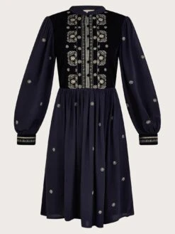 Monsoon Payton Embroidered Bib Dress -Modish Muse VO5VU SQ3 0000000048 NAVY MDo