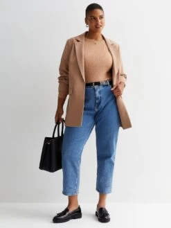 New Look Curves Camel Ribbed Knit Crew Neck Jumper -Modish Muse VO5YD SQ3 0000000143 BROWN MDo