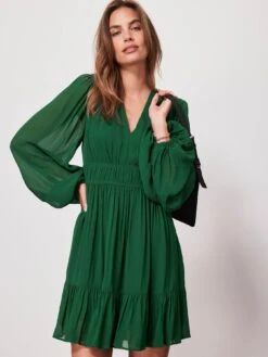 Mint Velvet Green Ruched Waist Mini Dress -Modish Muse VPORL SQ2 0000000047 GREEN MDb
