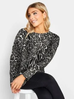 M&Co Grey Animal Jumper -Modish Muse VQGSW SQ4 0000000005 GREY MDd