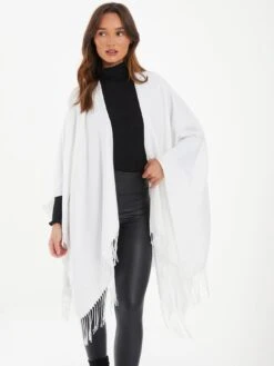 Quiz White Glitter Tassel Cape